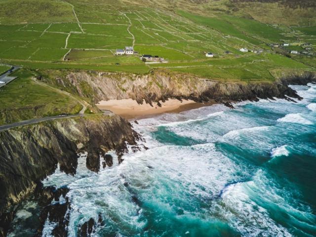 Old Irish Farmhouse ディングル エクステリア 写真